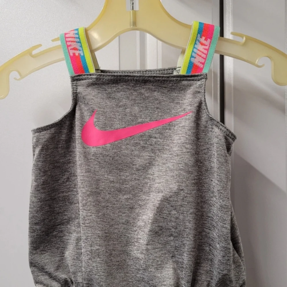 Nike Bodysuit Baby Girls Size: 3 Months ADORABLE Dri-Fit